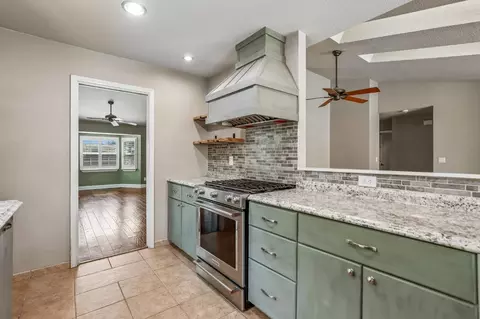Kitchen - 5013 Portia Ct, Carmichael, CA 95608 photo 3 of 4