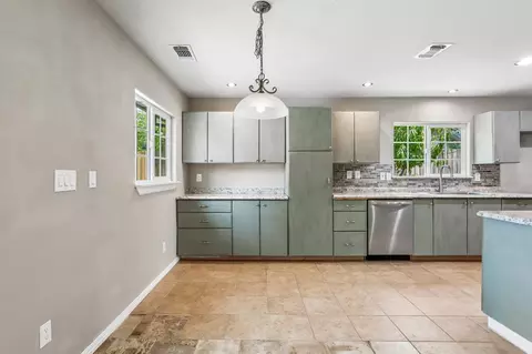 Kitchen - 5013 Portia Ct, Carmichael, CA 95608 photo 4 of 4