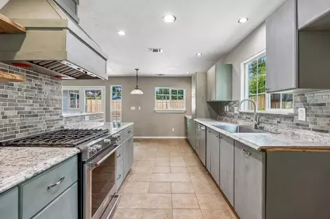 Kitchen - 5013 Portia Ct, Carmichael, CA 95608 photo 1 of 4
