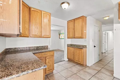 Entry Way - 7331 Hazel Ave, Orangevale, CA 95662 photo 2 of 4