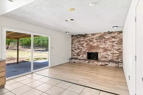 Living - 7331 Hazel Ave, Orangevale, CA 95662 photo 1 of 2