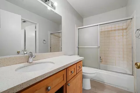 Bath - 5245 Manzanita Way # 4, Carmichael, CA 95608 photo 1 of 3