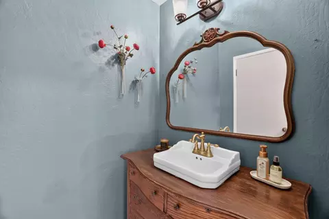 Bath - 700 Sundance Pl, Applegate, CA 95703 photo 1 of 4