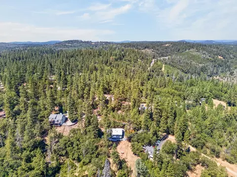 View/Area - 700 Sundance Pl, Applegate, CA 95703 photo 10 of 10