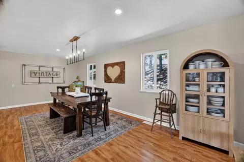 Dining - 700 Sundance Pl, Applegate, CA 95703 photo 2 of 4