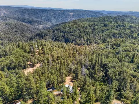 View/Area - 700 Sundance Pl, Applegate, CA 95703 photo 4 of 10