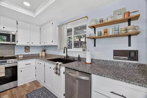 Kitchen - 700 Sundance Pl, Applegate, CA 95703 photo 1 of 4