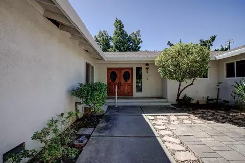 Exterior - 705 Leytonstone Ave, Modesto, CA 95355 photo 2 of 11