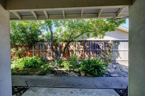 Exterior - 705 Leytonstone Ave, Modesto, CA 95355 photo 3 of 11