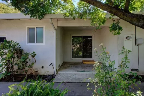 Exterior - 705 Leytonstone Ave, Modesto, CA 95355 photo 4 of 11
