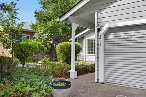 Exterior - 3415 Hunter Ln, Carmichael, CA 95608 photo 4 of 9