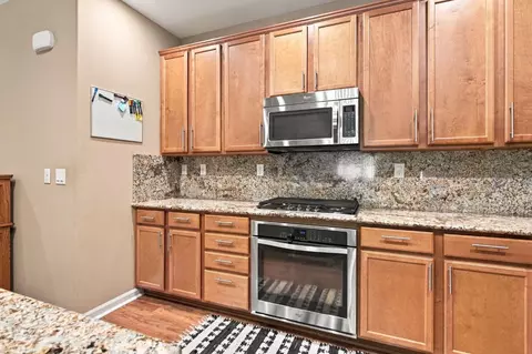 Kitchen - 1399 Windswept Cmn, Livermore, CA 94550 photo 6 of 7