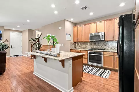 Kitchen - 1399 Windswept Cmn, Livermore, CA 94550 photo 7 of 7