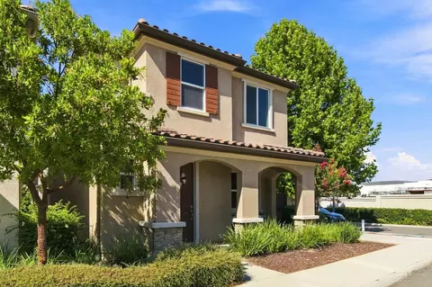 Exterior - 1399 Windswept Cmn, Livermore, CA 94550 photo 2 of 7