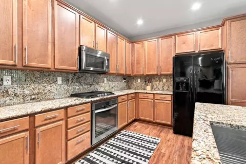 Kitchen - 1399 Windswept Cmn, Livermore, CA 94550 photo 3 of 7