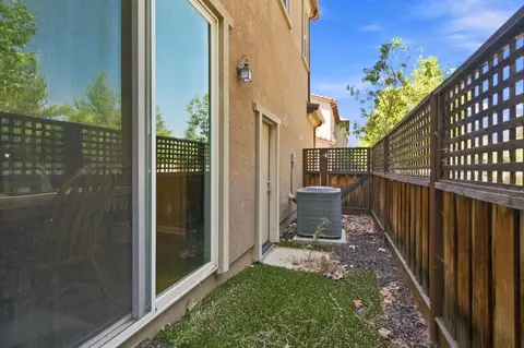 Exterior - 1399 Windswept Cmn, Livermore, CA 94550 photo 5 of 7