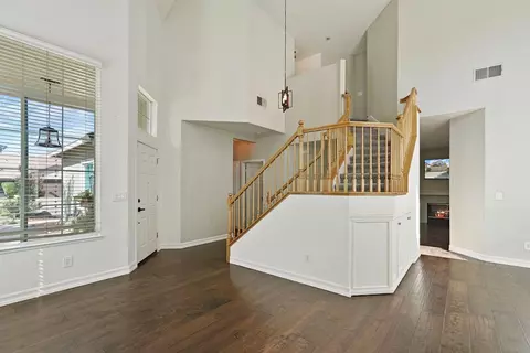 Entry Way - 2588 Sequoia St, Lodi, CA 95242 photo 2 of 2