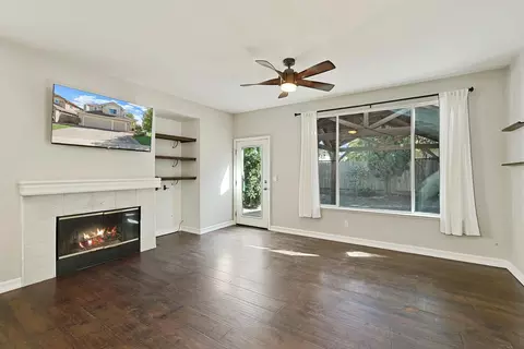 Living - 2588 Sequoia St, Lodi, CA 95242 photo 2 of 4