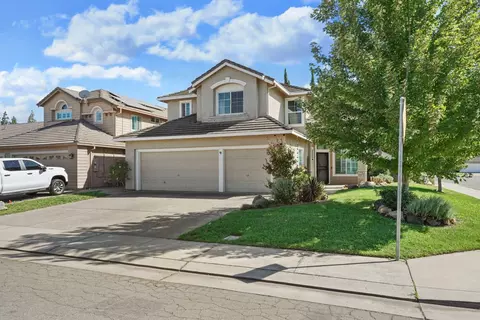 Exterior - 2588 Sequoia St, Lodi, CA 95242 photo 5 of 9