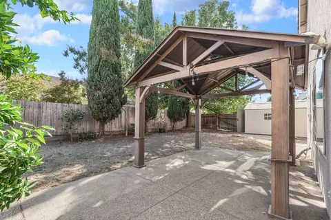 Exterior - 2588 Sequoia St, Lodi, CA 95242 photo 6 of 9