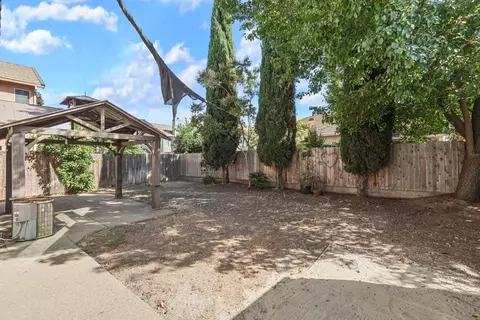 Exterior - 2588 Sequoia St, Lodi, CA 95242 photo 9 of 9