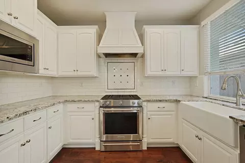 Kitchen - 2588 Sequoia St, Lodi, CA 95242 photo 6 of 6