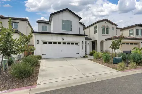 Exterior - 8935 Fair Oaks Blvd, Carmichael, CA 95608 photo 2 of 8