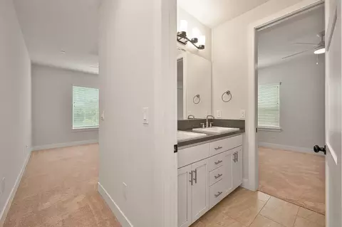 Entry Way - 8935 Fair Oaks Blvd, Carmichael, CA 95608 photo 6 of 8