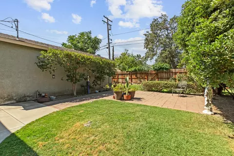Exterior - 537 Melrose St, Modesto, CA 95354 photo 7 of 9