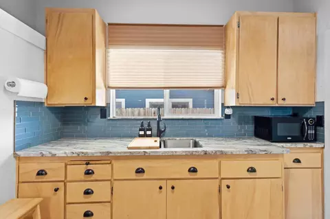 Kitchen - 537 Melrose St, Modesto, CA 95354 photo 3 of 3