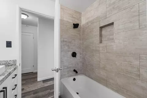 Bath - 1701 College Ave, Modesto, CA 95350 photo 2 of 2