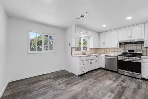 Kitchen - 1701 College Ave, Modesto, CA 95350 photo 1 of 3