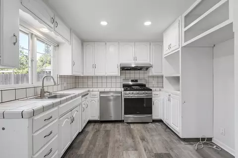 Kitchen - 1701 College Ave, Modesto, CA 95350 photo 3 of 3