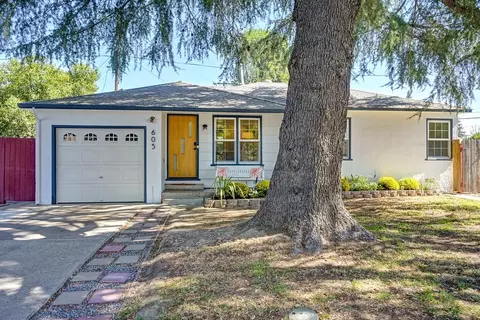 605 Westacre Rd, West Sacramento, CA 95691