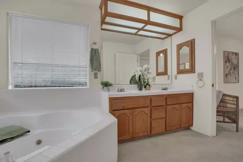 Bath - 2071 N Daubenberger Rd, Turlock, CA 95382 photo 4 of 4