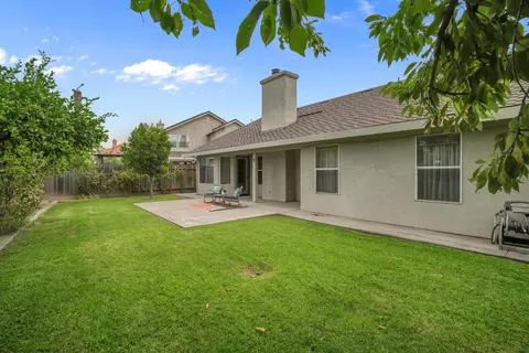 Exterior - 2071 N Daubenberger Rd, Turlock, CA 95382 photo 6 of 6