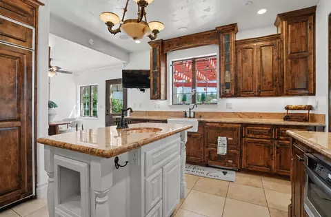 Kitchen - 113 Waterfront Ct, Copperopolis, CA 95228 photo 4 of 5