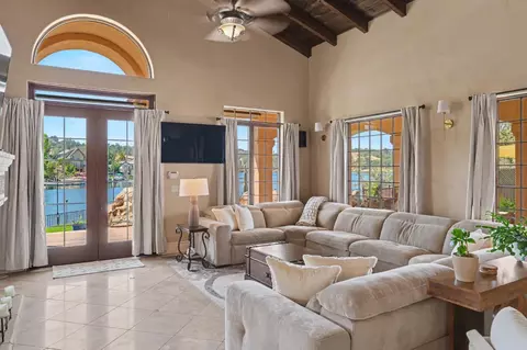 Living - 113 Waterfront Ct, Copperopolis, CA 95228 photo 2 of 3