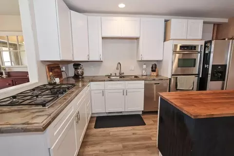 Kitchen - 4235 Rio Monte Ct, Carmichael, CA 95608 photo 2 of 12