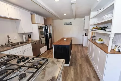 Kitchen - 4235 Rio Monte Ct, Carmichael, CA 95608 photo 4 of 12