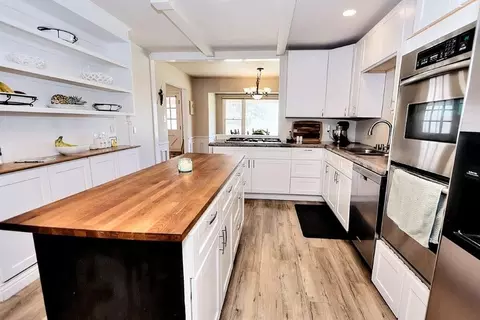 Kitchen - 4235 Rio Monte Ct, Carmichael, CA 95608 photo 8 of 12