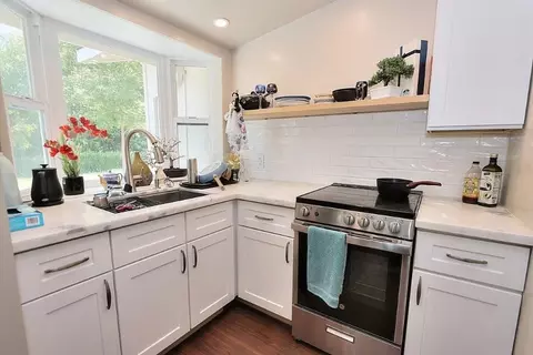 Kitchen - 4235 Rio Monte Ct, Carmichael, CA 95608 photo 11 of 12