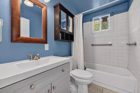 Bath - 7008 Bobby St, Orangevale, CA 95662 photo 2 of 2