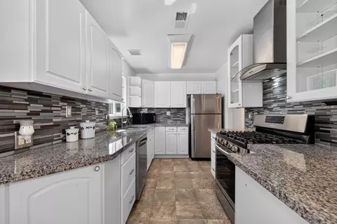 Kitchen - 7008 Bobby St, Orangevale, CA 95662 photo 4 of 11