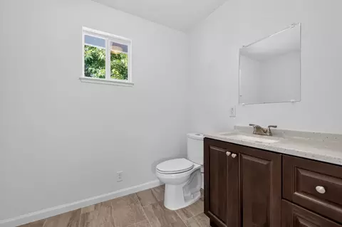 Bath - 7008 Bobby St, Orangevale, CA 95662 photo 1 of 2