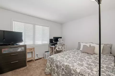 Bedroom - 2054 Walnut Ave, Carmichael, CA 95608 photo 1 of 5