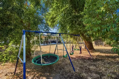 Exterior - 2054 Walnut Ave, Carmichael, CA 95608 photo 11 of 16