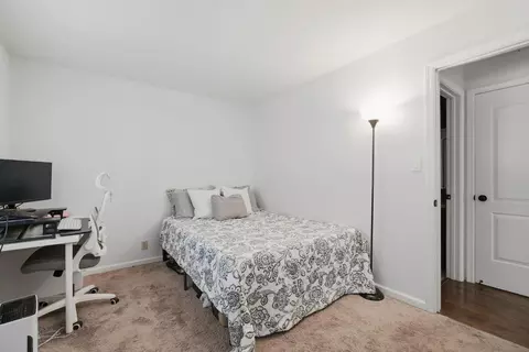 Bedroom - 2054 Walnut Ave, Carmichael, CA 95608 photo 2 of 5