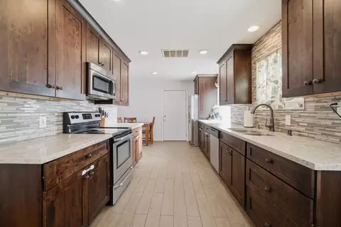 Kitchen - 2054 Walnut Ave, Carmichael, CA 95608 photo 2 of 6