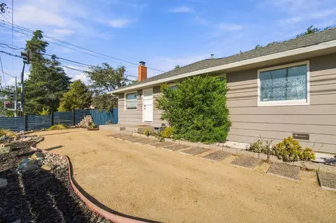 Exterior - 2054 Walnut Ave, Carmichael, CA 95608 photo 3 of 16